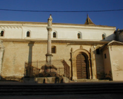 fachada de la Iglesia Soterraño
