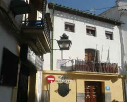 BODEGAS ALVEAR2.jpg