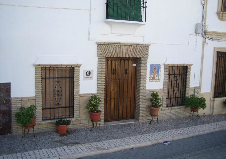 Puerta entrada Capilla de San Bartolome.jpg